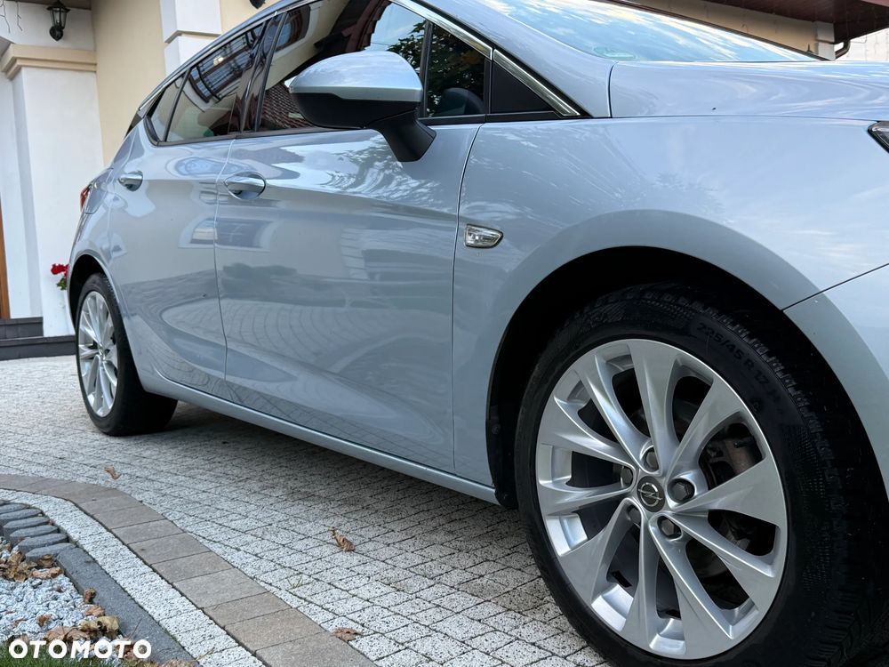 Opel Astra 1.4 Turbo Innovation - 17