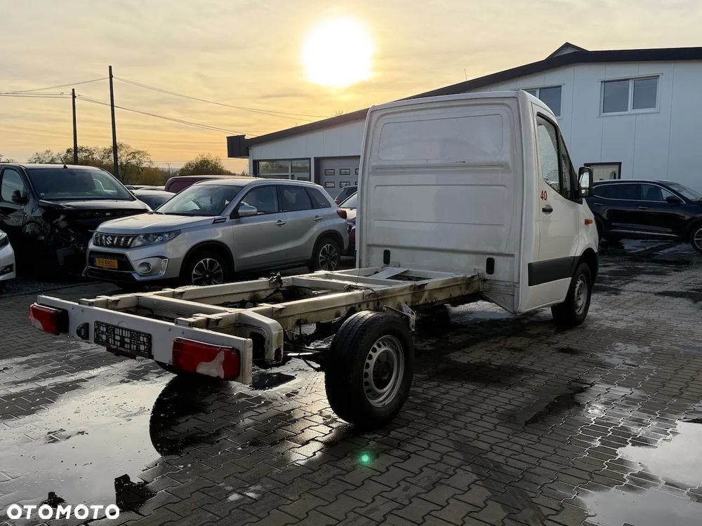Mercedes-Benz Sprinter - 3