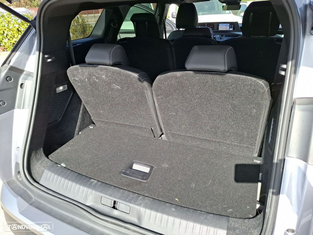 Peugeot 5008 1.2 Hybrid Allure e-DCS6 - 25