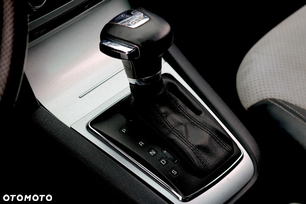 Skoda Octavia 2.0 TDI DPF RS DSG - 15