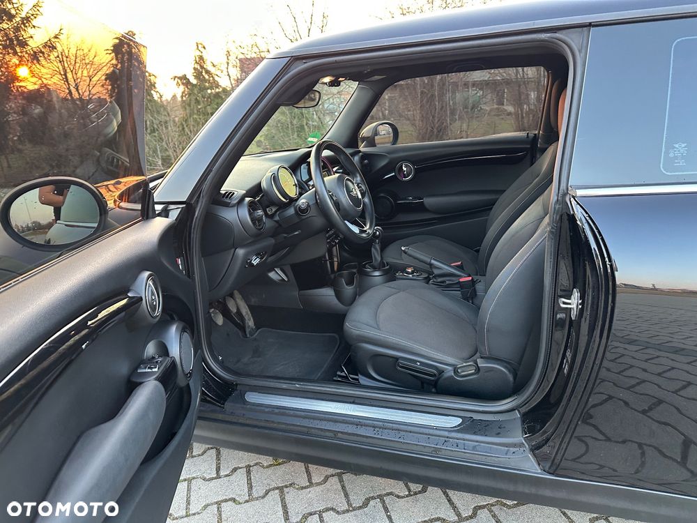 MINI ONE Standard - 9