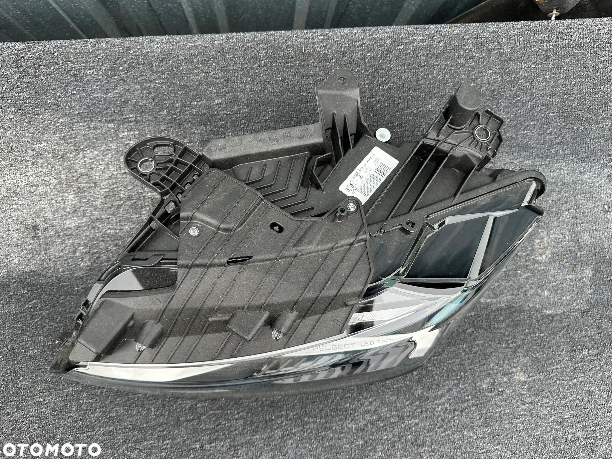Lampa lewa PRZÓD przednia Peugeot 308 III T10, LED, IDEALNA 9839286380 - 3