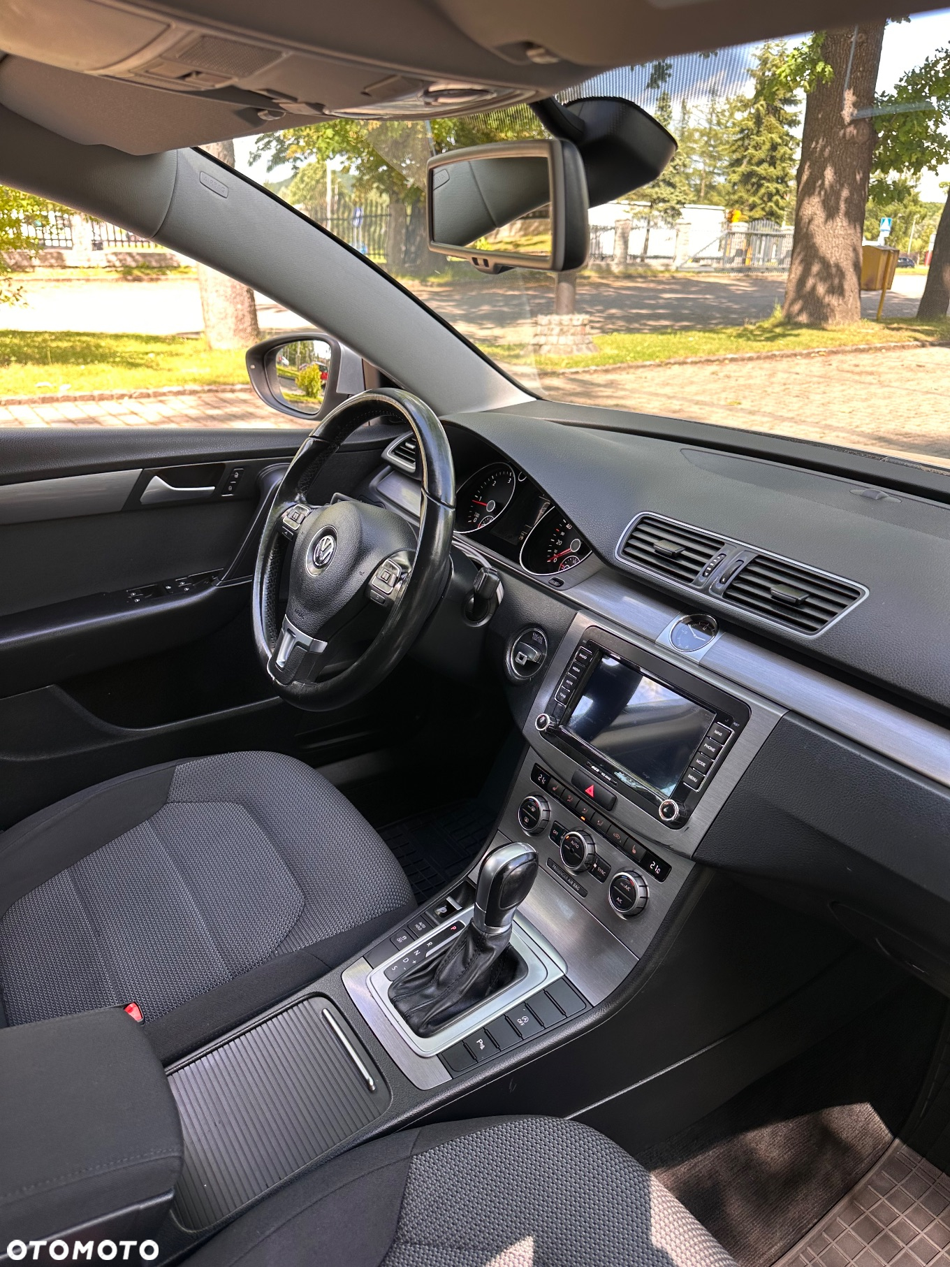 Volkswagen Passat 2.0 TDI Comfortline DSG - 13