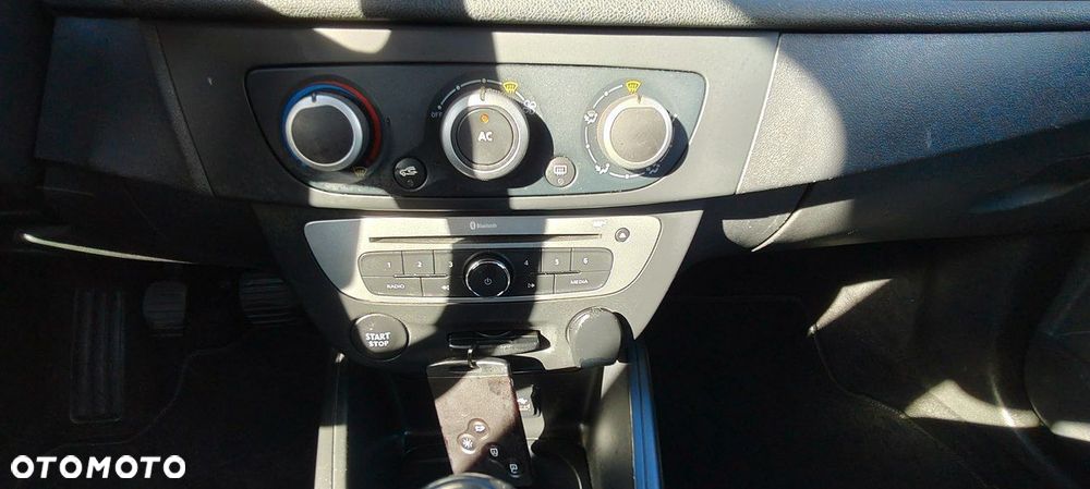 Renault Megane 1.5 dCi Energy Life EU6 - 10