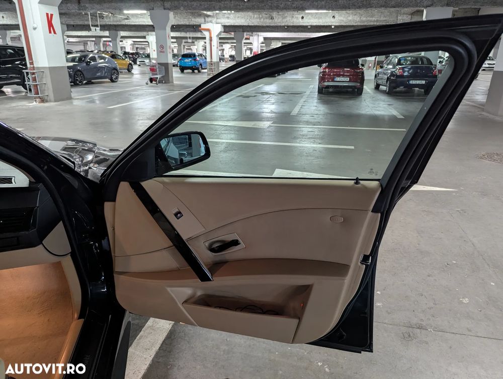 BMW Seria 5 523i Aut. - 22