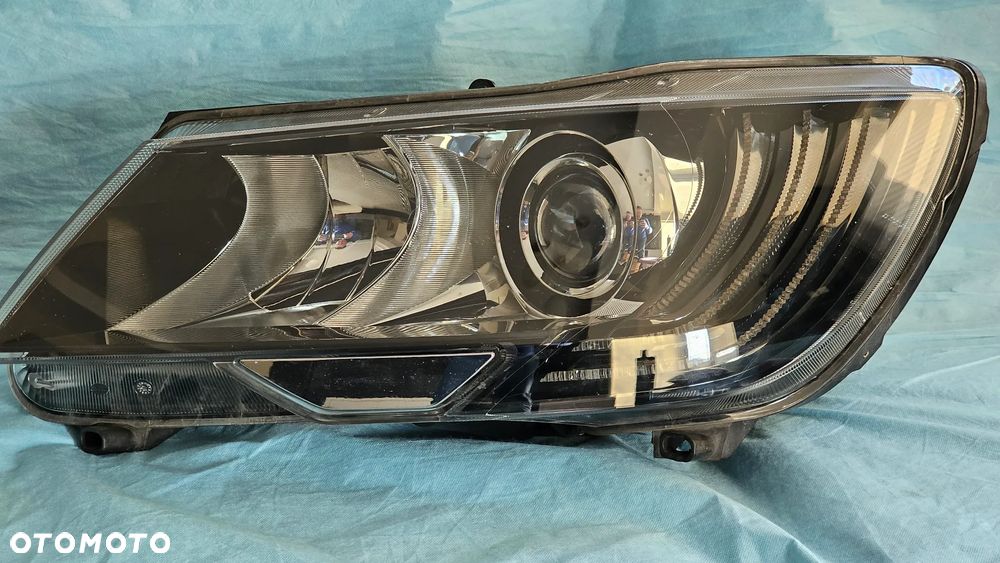 Lampa Skoda Superb II 2T 3T1941015 - 1