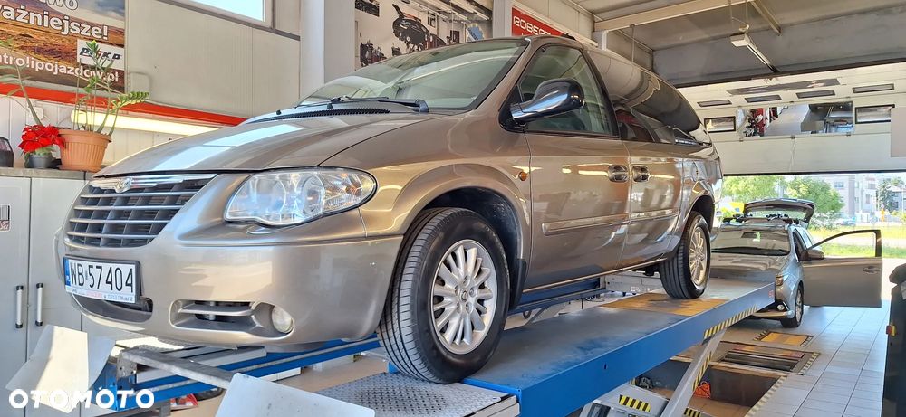 Chrysler Grand Voyager 2.8 CRD LX - 32