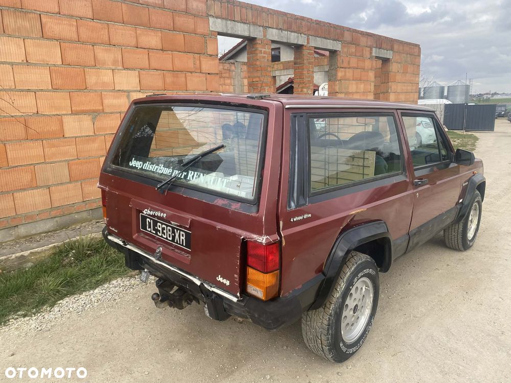 Jeep Cherokee - 6