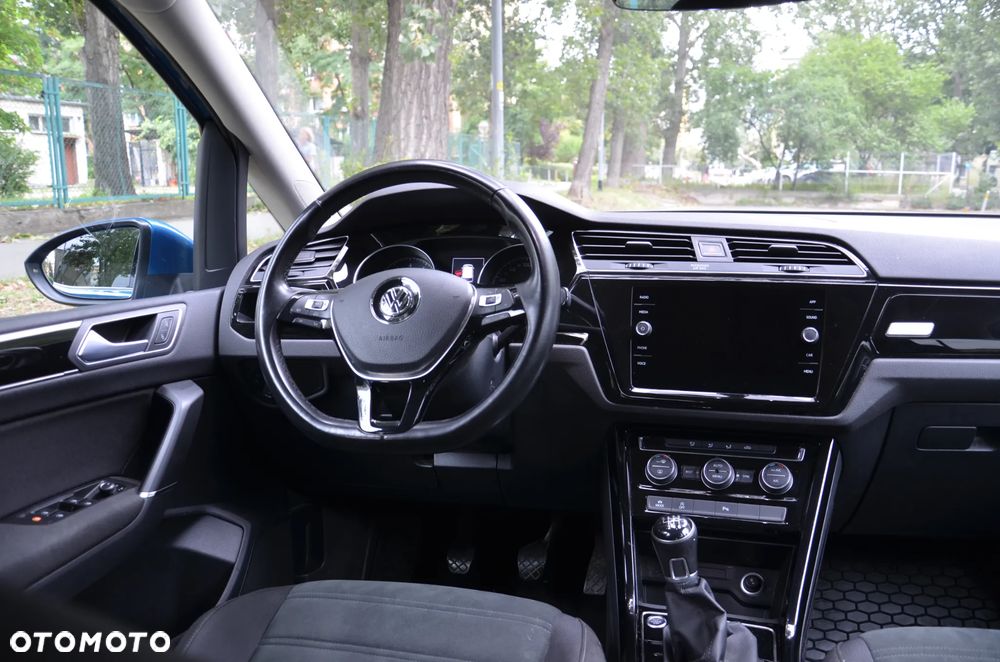 Volkswagen Touran 1.4 TSI BMT Highline - 6
