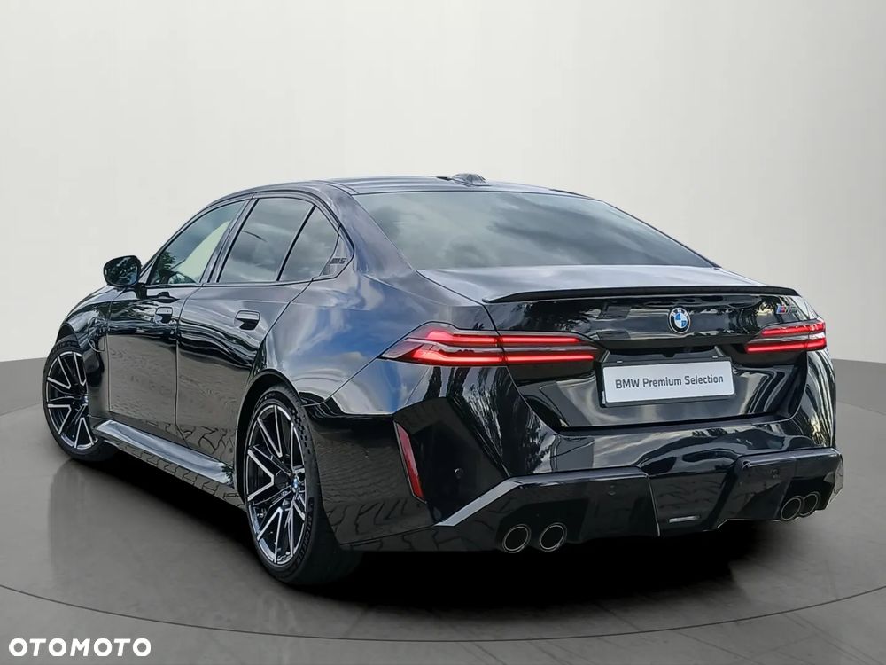 BMW M5 PHEV - 4