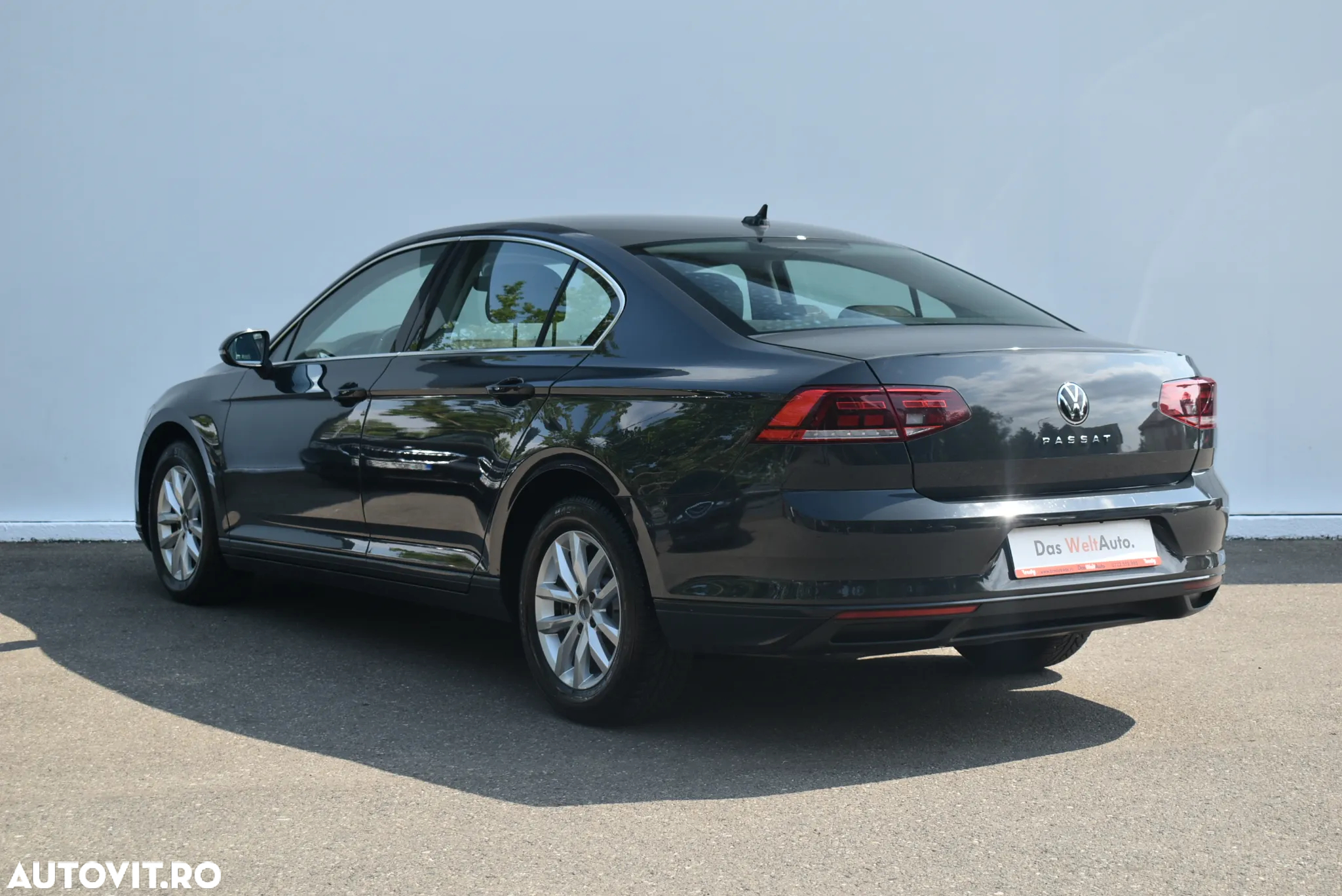 Volkswagen Passat 2.0 TDI DSG Comfortline - 3