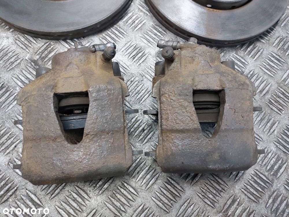 TARCZE HAMULCOWE PRZÓD + KLOCKI + ZACISKI SEAT IBIZA III 1.2 12V - 2