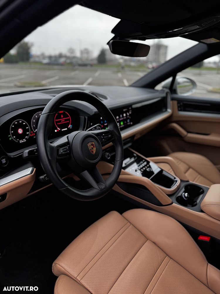 Porsche Cayenne - 6