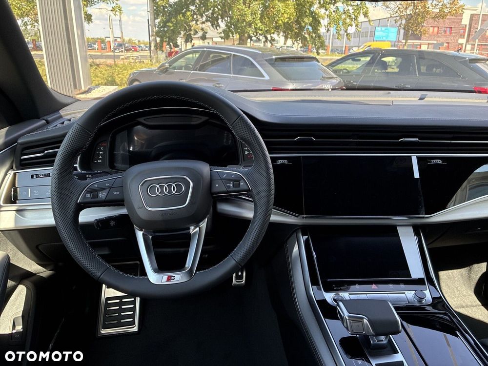 Audi Q8 - 14