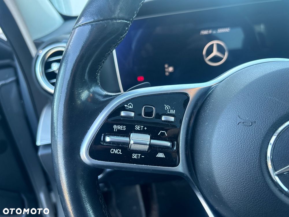 Mercedes-Benz Klasa E 400 d 4Matic 9G-TRONIC Avantgarde - 22