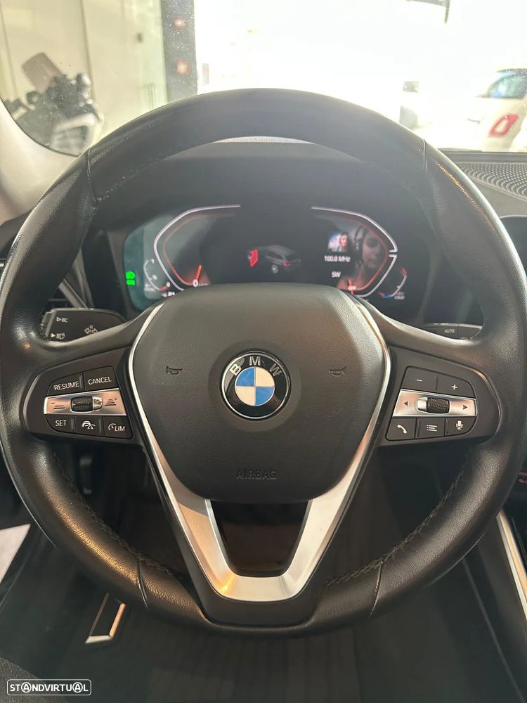 BMW 320 - 8
