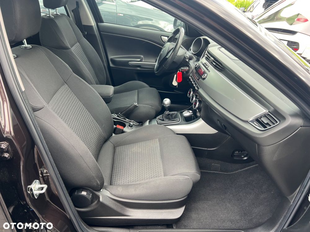 Alfa Romeo Giulietta 1.6 JTDM Sprint - 26