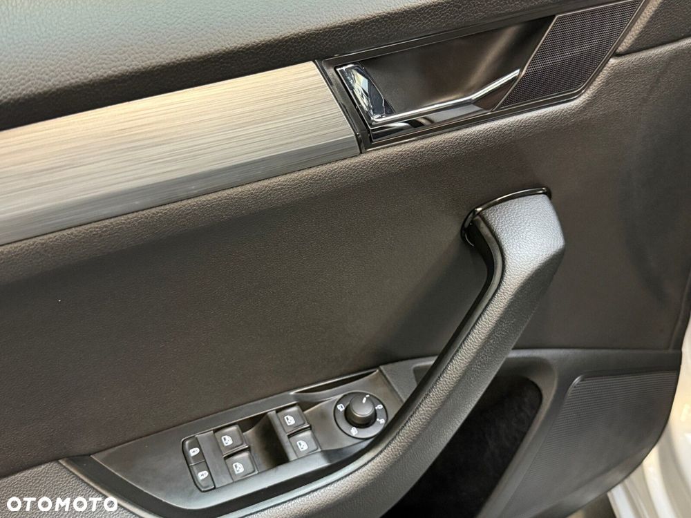 Skoda Superb 1.5 TSI Ambition DSG - 16