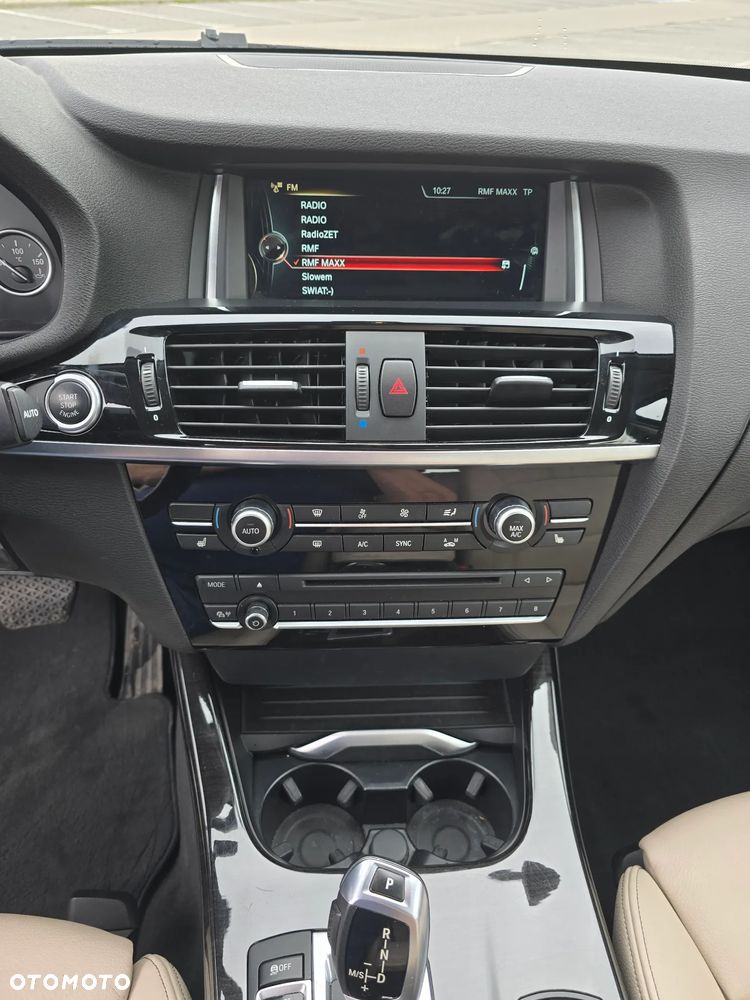 BMW X3 xDrive20d Advantage - 24