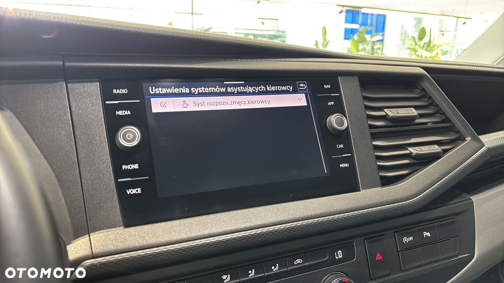 Volkswagen Caravelle 2.0 TDI L1 Comfortline DSG - 20