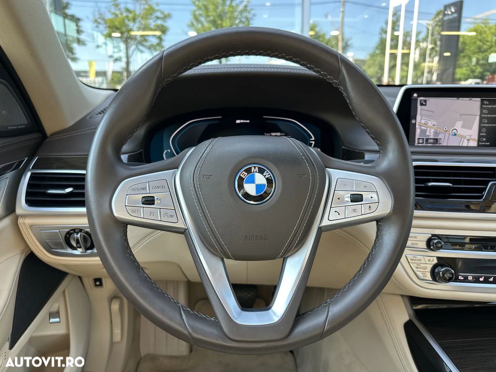 BMW Seria 7 745Le - 17