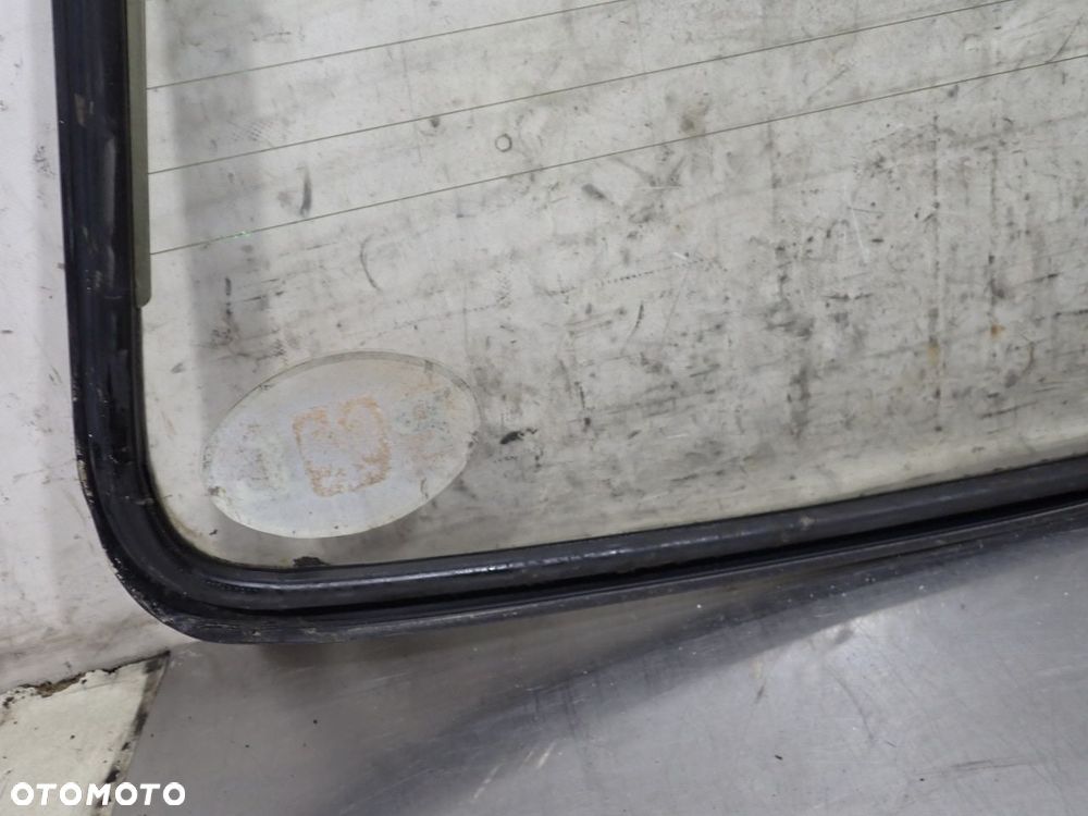 SZYBA TYLNA AUDI 80 B2 - 10