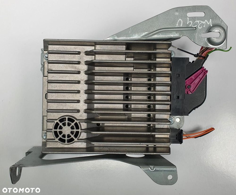 WZMACNIACZ HARMAN BECKER MERCEDES W204 A2048705190 - 1