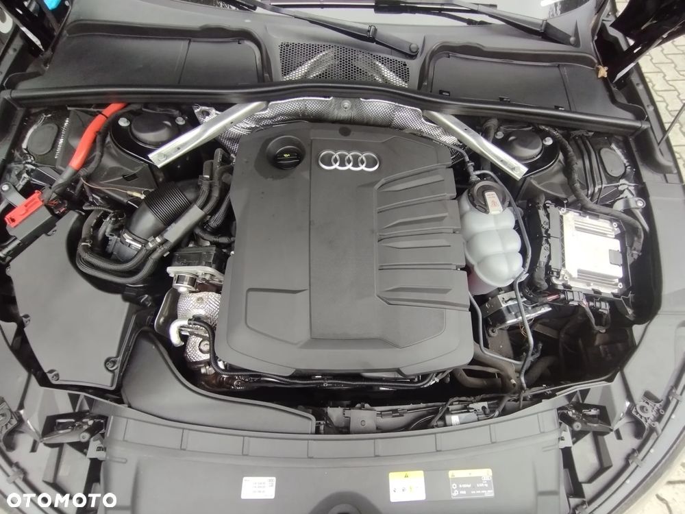 Audi A4 Limousine - 8