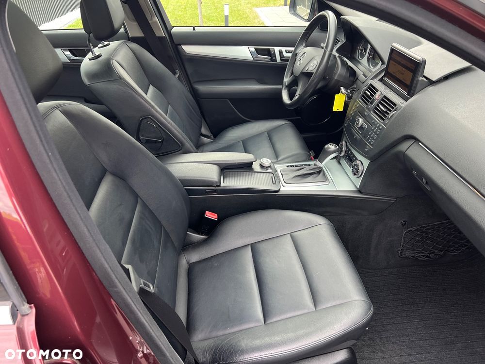 Mercedes-Benz Klasa C - 24