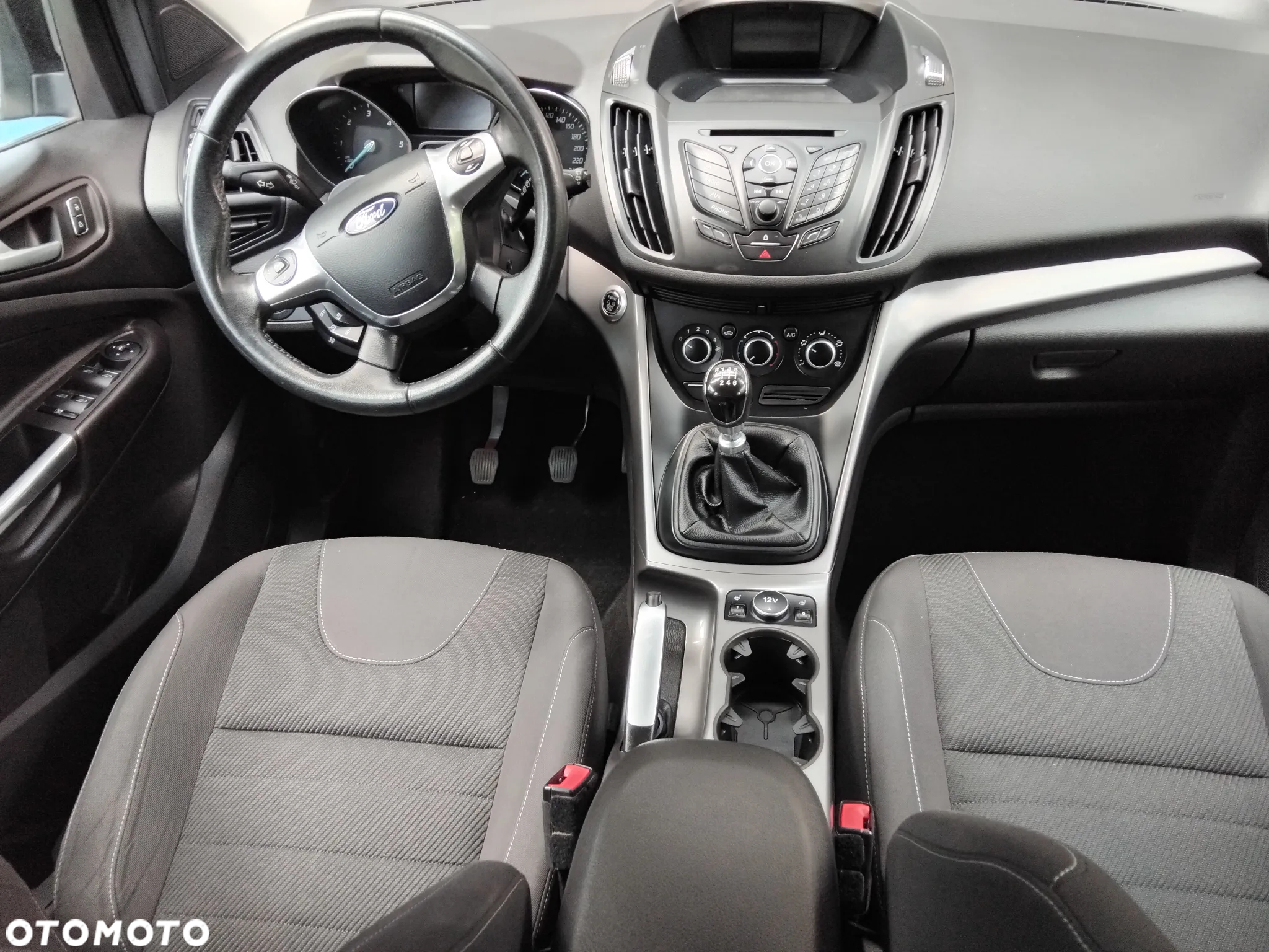 Ford Kuga - 21