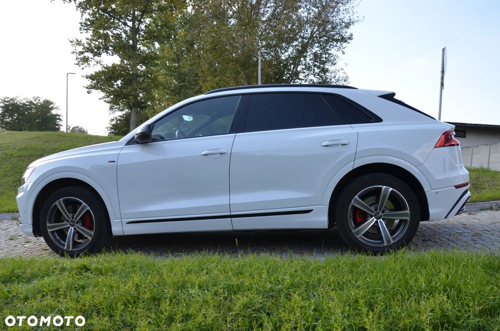 Audi Q8 - 9
