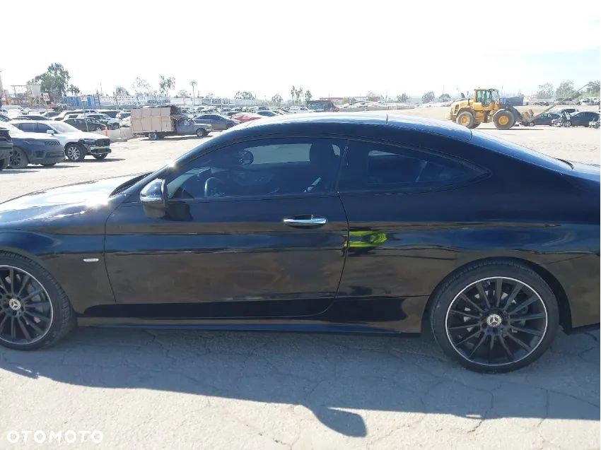 Mercedes-Benz Klasa C 300 7G-TRONIC - 13