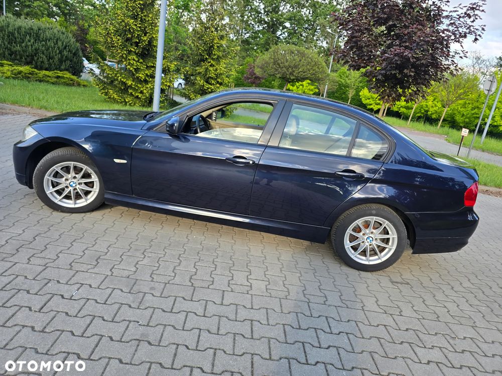 BMW Seria 3 - 23