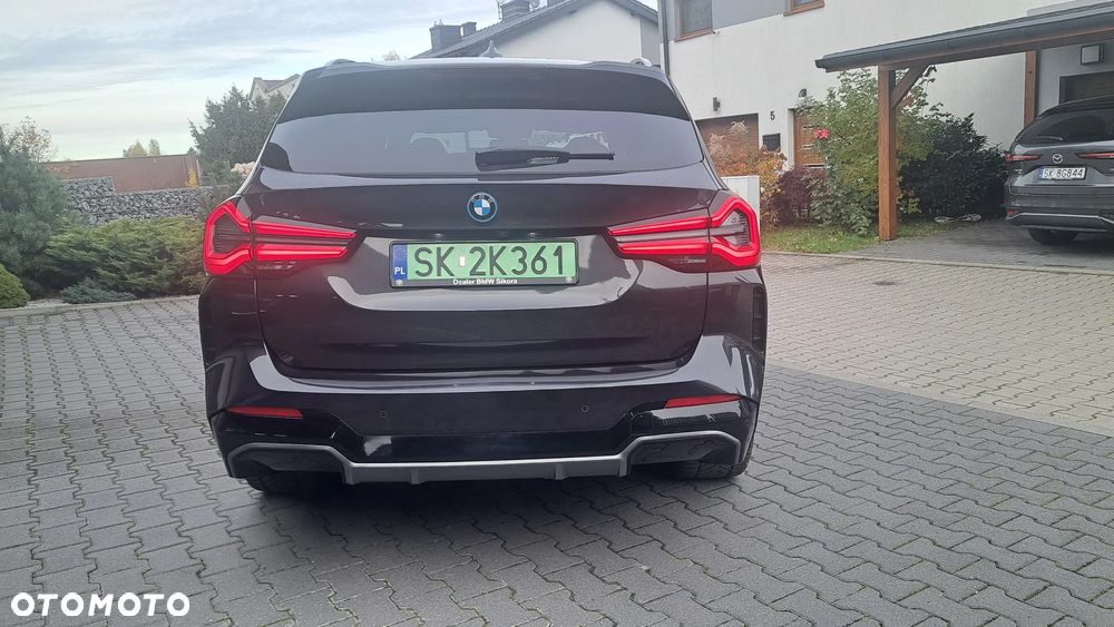 BMW iX3 - 6