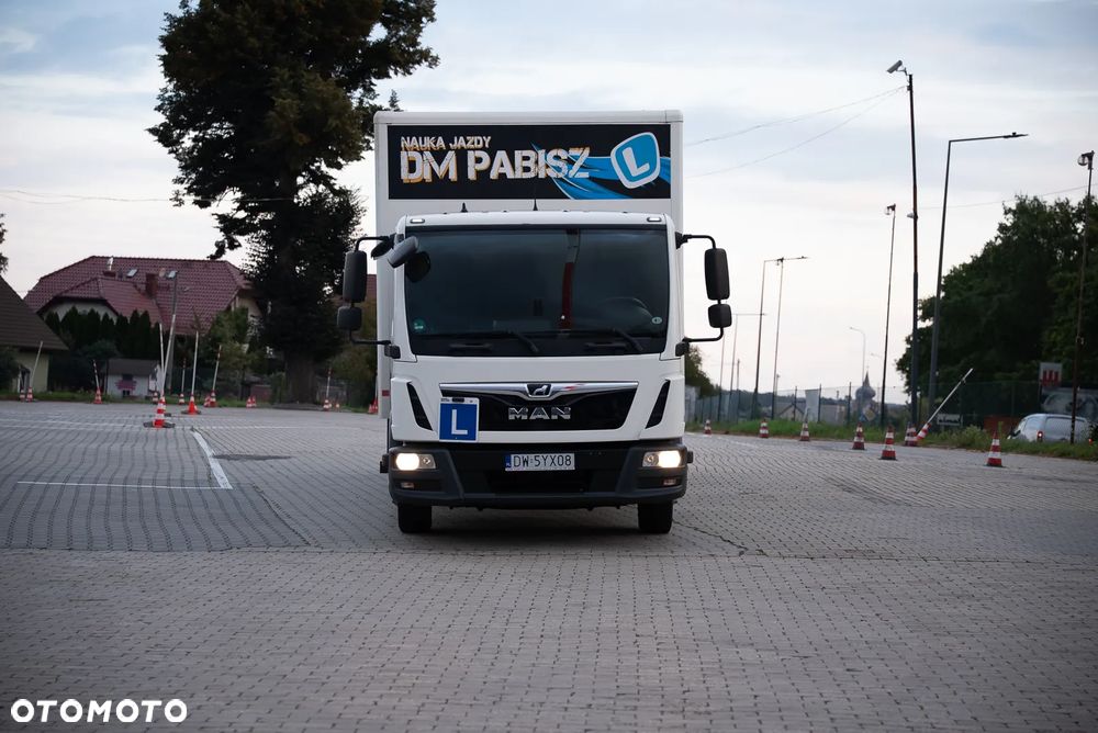 MAN TGL 12.220 - 3