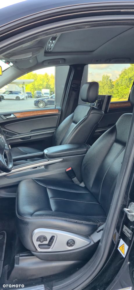 Mercedes-Benz GL - 7