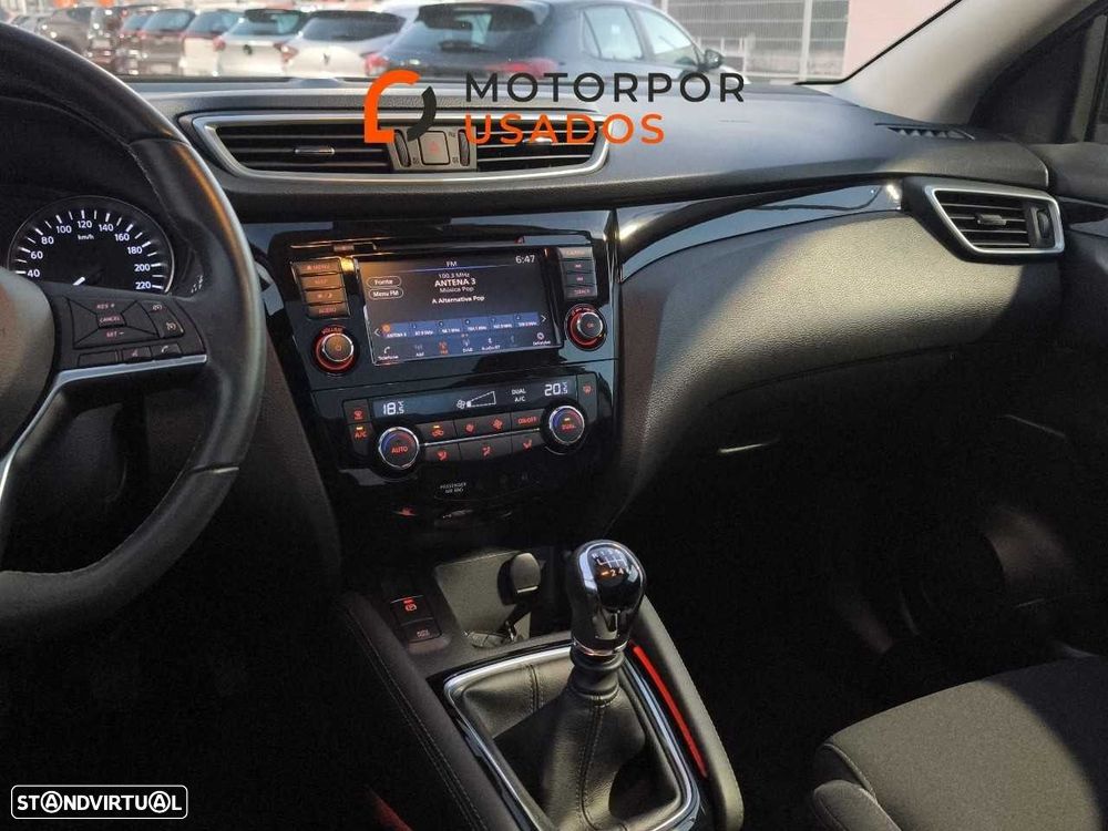 Nissan Qashqai 1.3 DIG-T N-Connecta - 16