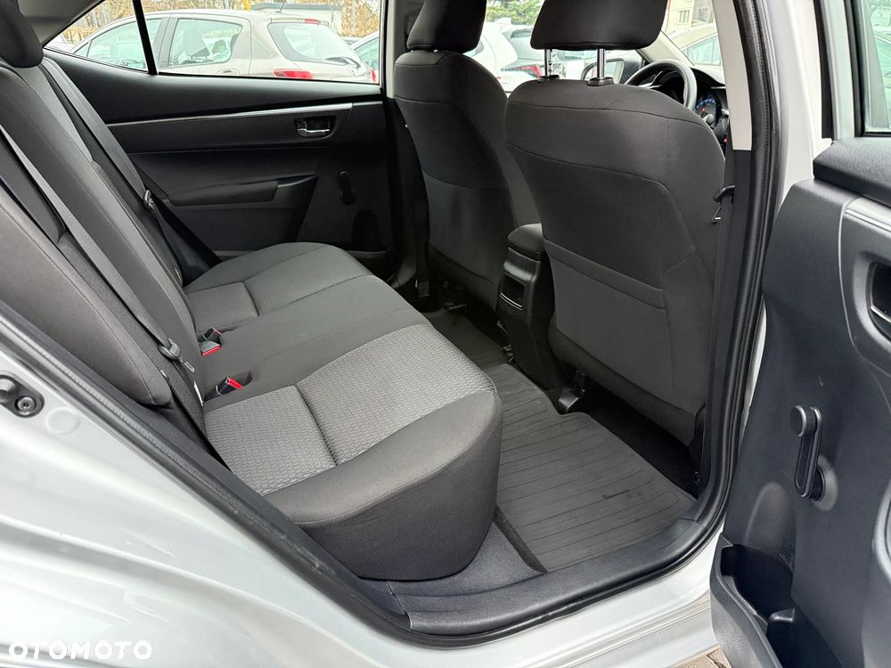 Toyota Corolla 1.33 Active EU6 - 13