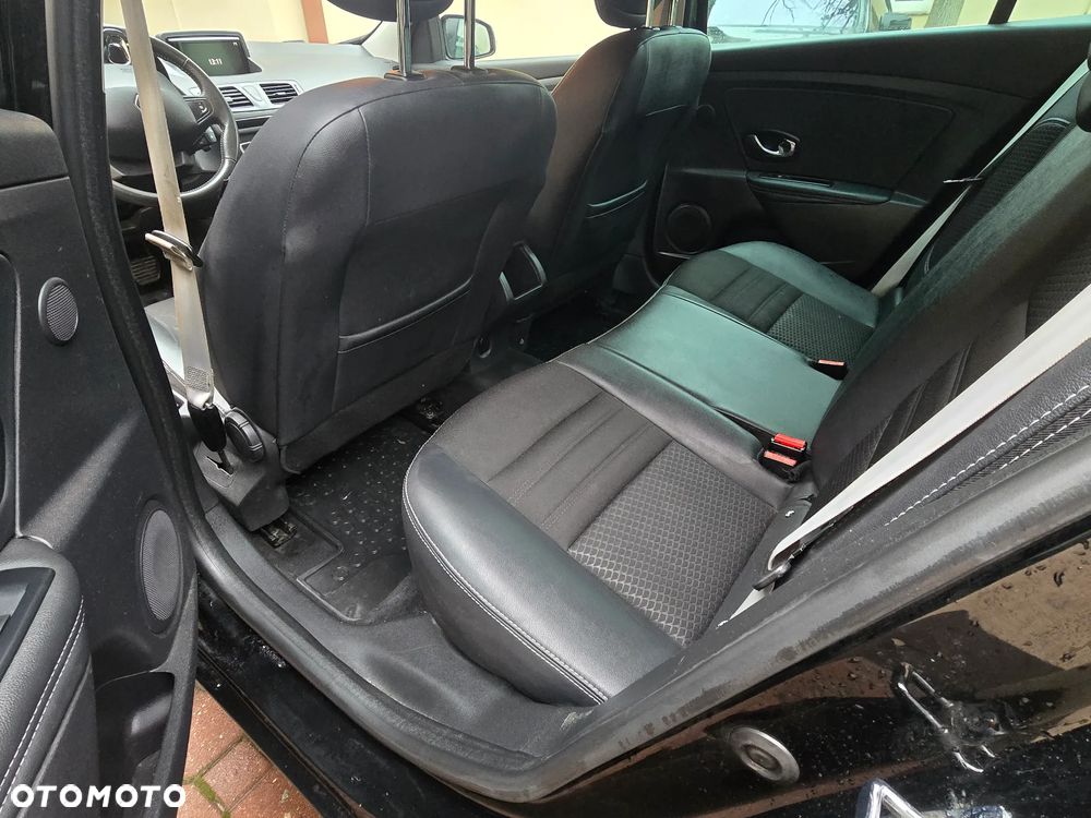 Renault Megane ENERGY dCi 110 Start & Stop Bose Edition - 15