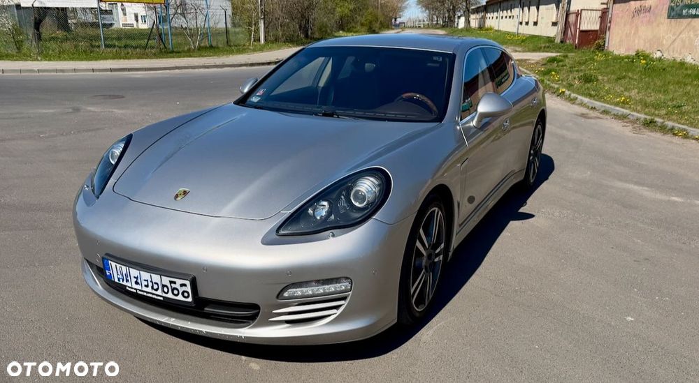 Porsche Panamera 4S - 1