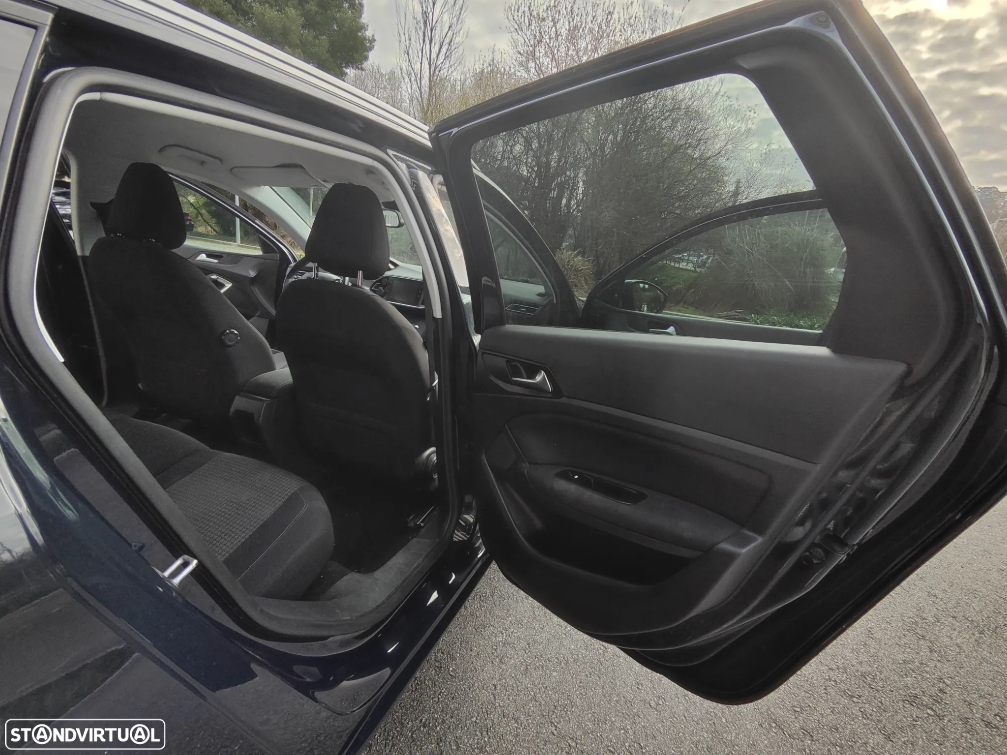 Peugeot 308 SW 1.5 BlueHDi Style - 15