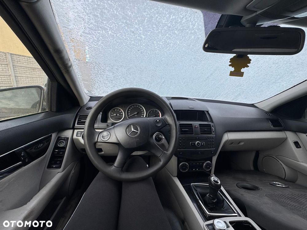 cały przód maska zderzak MERCEDES W204 C KLASA  CAŁY NA CZĘŚCI - 5