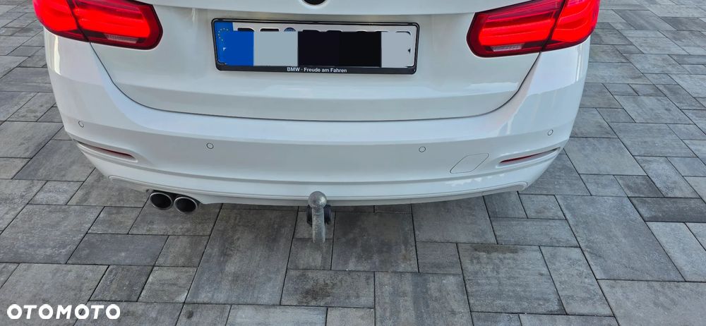 BMW Seria 3 320d xDrive Sport Line - 36