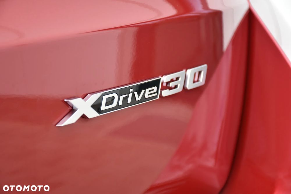 BMW iX1 xDrive30 66.5kWh M Sport Edition - 9