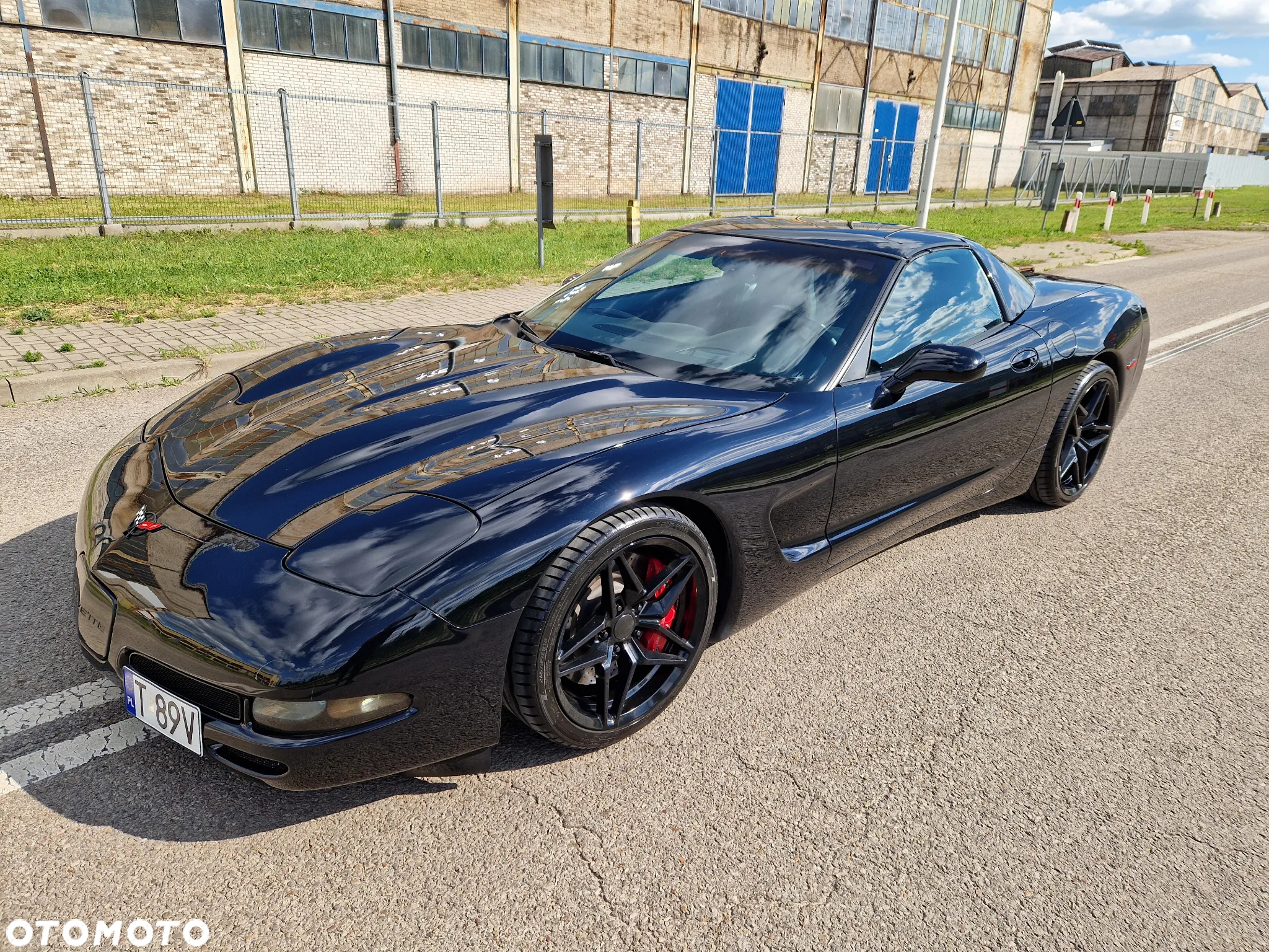 Chevrolet Corvette - 2