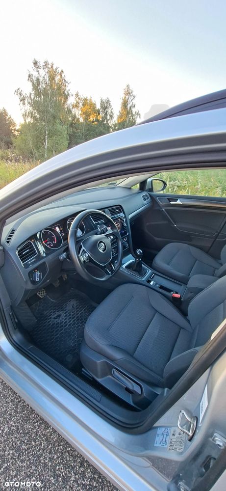 Volkswagen Golf VII 1.6 TDI BMT Comfortline - 11