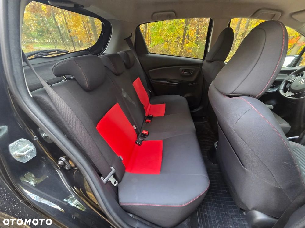 Toyota Yaris 1.33 Prestige - 30