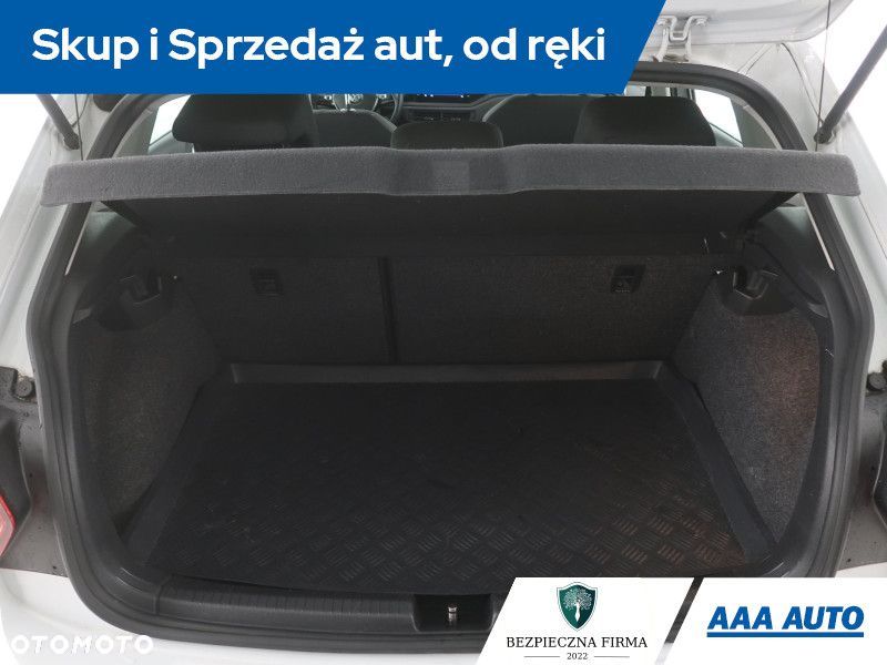Volkswagen Polo - 15