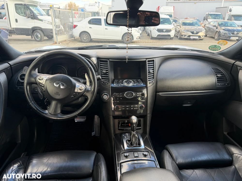 Infiniti FX 30 FX30d 3.0d V6 S AWD - 9