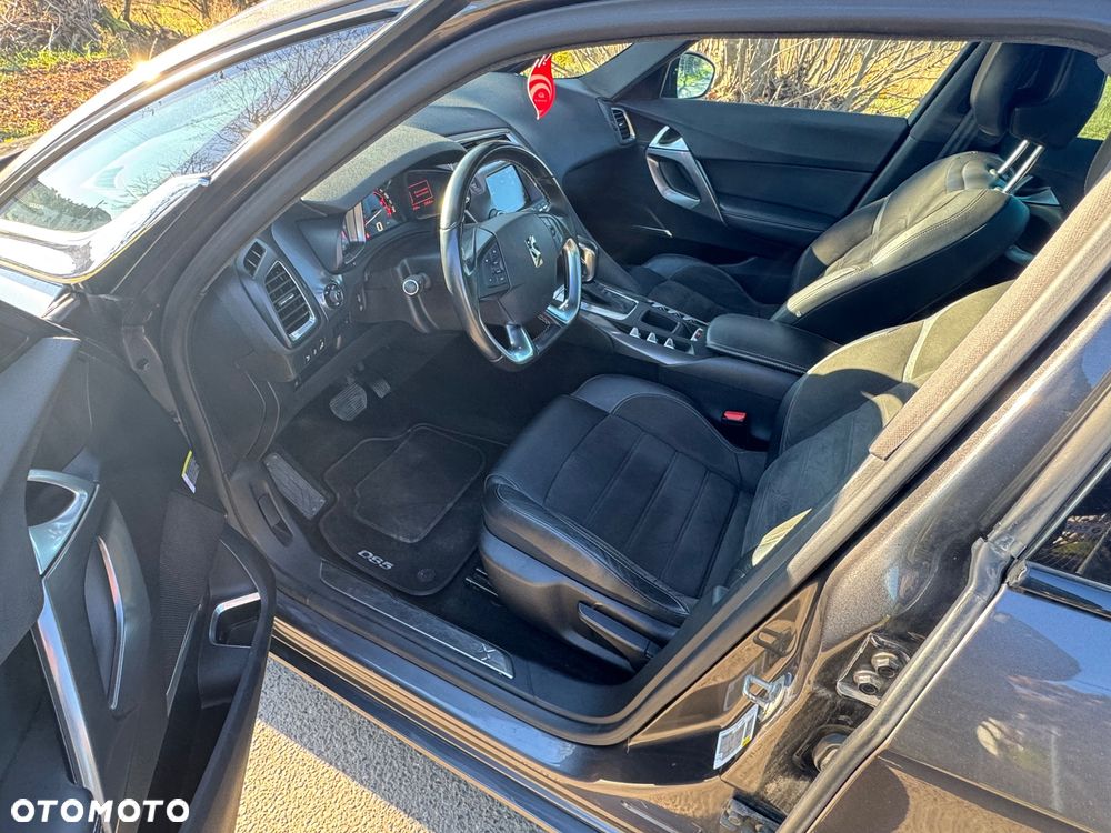 Citroën DS5 BlueHDi 180 EAT6 Business Class - 27